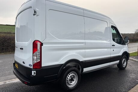 Ford Transit 350 Rwd L2 H2 130 ps Panel Van - Air Con / Rear Sensors 3