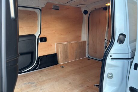 Fiat Doblo 16V Tecnico Maxi Multijet II 105 ps Panel Van 10