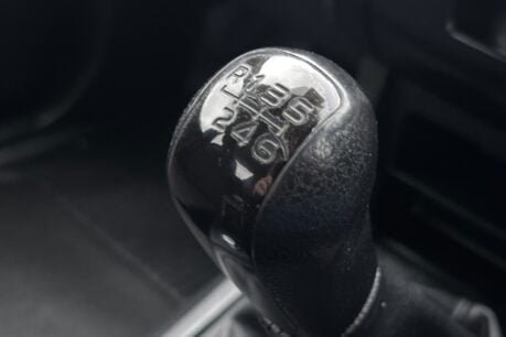 Isuzu D-Max ECB 1.9 TD Extra Cab Tipper 43