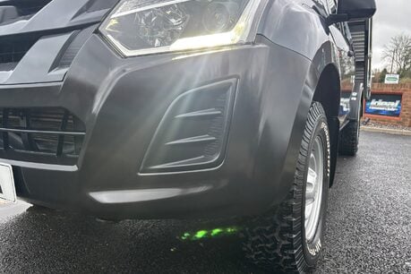 Isuzu D-Max ECB 1.9 TD Extra Cab Tipper 25