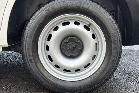 Peugeot Partner 850 S L1 1.6 Hdi 92ps Panel Van - Air Conditioning 31