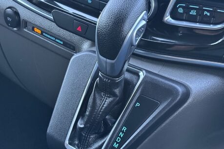 Ford Tourneo Custom 320 130 ps Titanium L2 9 Seater - Automatic 46