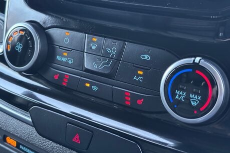 Ford Tourneo Custom 320 130 ps Titanium L2 9 Seater - Automatic 22