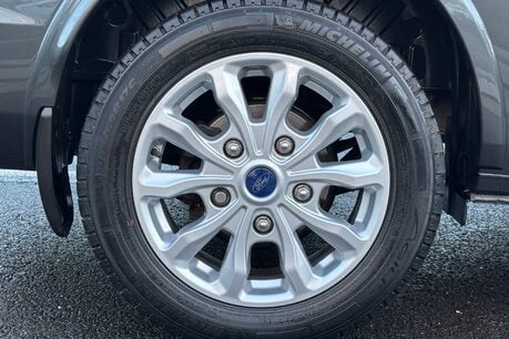 Ford Tourneo Custom 320 130 ps Titanium L2 9 Seater - Automatic 37