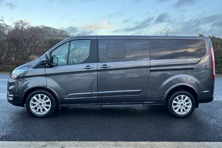 Ford Tourneo Custom 320 130 ps Titanium L2 9 Seater - Automatic 8