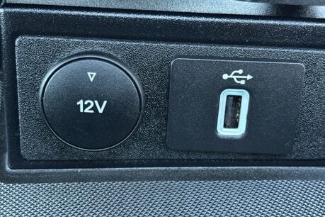 Ford Tourneo Custom 320 130 ps Titanium L2 9 Seater - Automatic 35