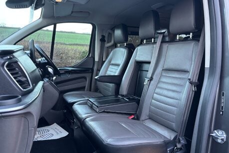 Ford Tourneo Custom 320 130 ps Titanium L2 9 Seater - Automatic 31