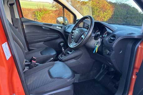 Ford Transit Courier Sport 1.0 Ecoboost - Sat Nav / Rear Camera 18