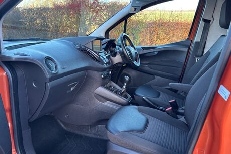 Ford Transit Courier Sport 1.0 Ecoboost - Sat Nav / Rear Camera 17