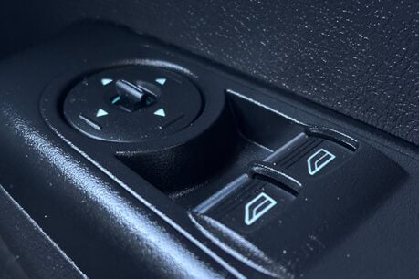 Ford Transit Courier Sport 1.0 Ecoboost - Sat Nav / Rear Camera 42