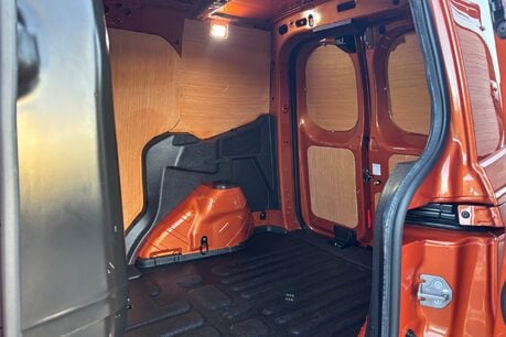 Ford Transit Courier Sport 1.0 Ecoboost - Sat Nav / Rear Camera 10