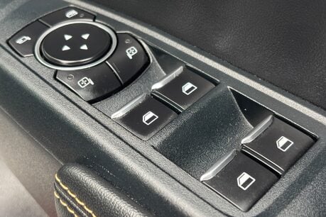 Ford Ranger Wildtrak 4x4 240 ps V6 Double Cab Pickup - Electric Roller Shutter 46