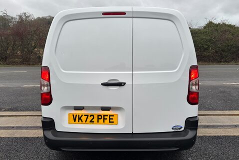 Vauxhall Combo L2H1 2300 Dynamic Panel Van 15