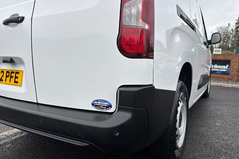 Vauxhall Combo L2H1 2300 Dynamic Panel Van 26