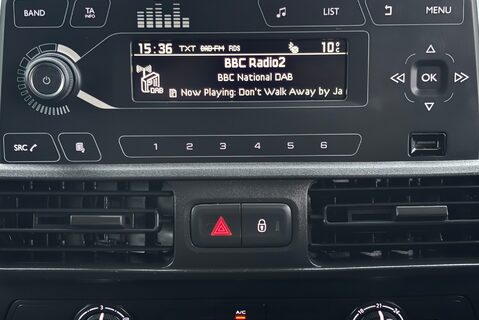 Vauxhall Combo L2H1 2300 Dynamic Panel Van 31