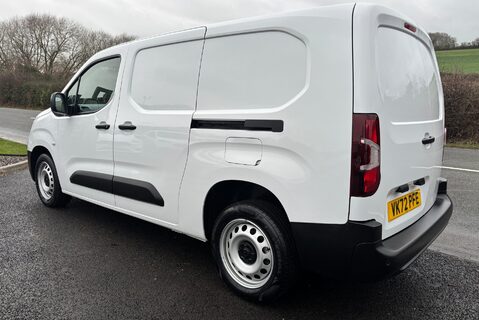 Vauxhall Combo L2H1 2300 Dynamic Panel Van 6