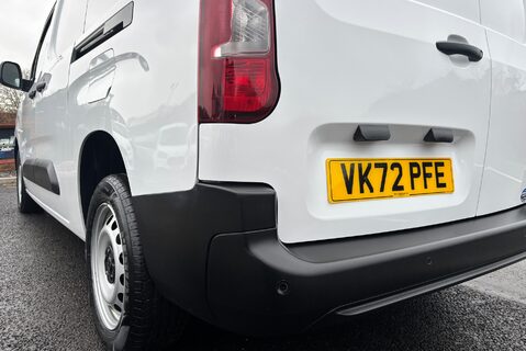 Vauxhall Combo L2H1 2300 Dynamic Panel Van 27