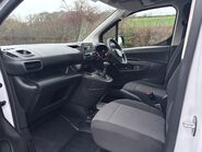 Vauxhall Combo L2H1 2300 Dynamic Panel Van 19