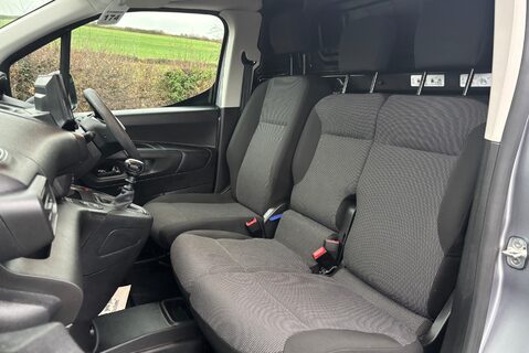 Peugeot Partner 102 ps BlueHdi Professional L2 30