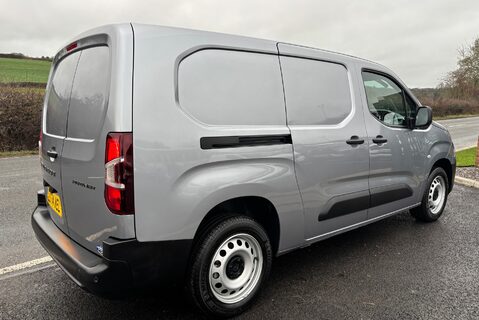 Peugeot Partner 102 ps BlueHdi Professional L2 3