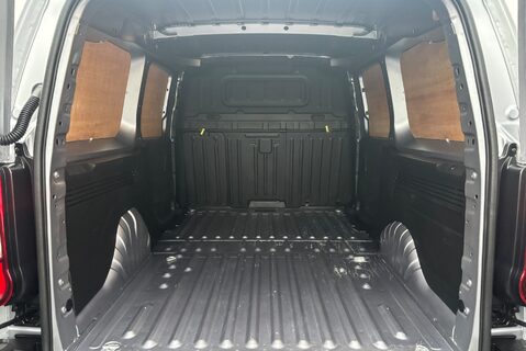 Peugeot Partner 102 ps BlueHdi Professional L2 16