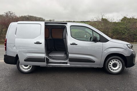 Peugeot Partner 102 ps BlueHdi Professional L2 12