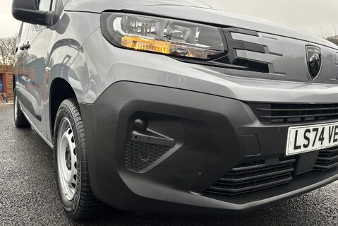 Peugeot Partner 102 ps BlueHdi Professional L2 26