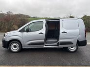 Peugeot Partner 102 ps BlueHdi Professional L2 9