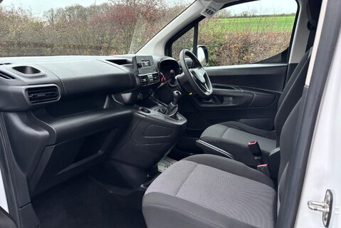 Vauxhall Combo L1H1 2000 Edition 102 ps 17