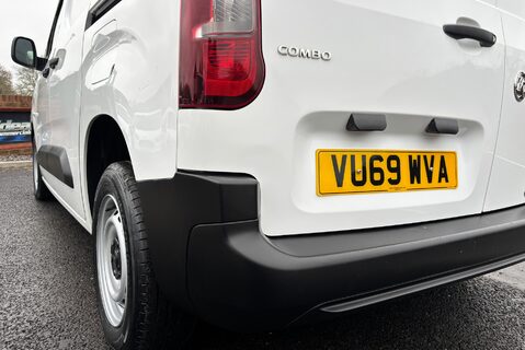 Vauxhall Combo L1H1 2000 Edition 102 ps 25