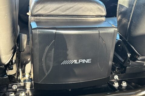 Land Rover Defender 90 TD Autobiography Station Wagon - 1/100 Made - LR Service History 29