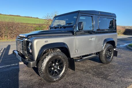 Land Rover Defender 90 TD Autobiography Station Wagon - 1/100 Made - LR Service History