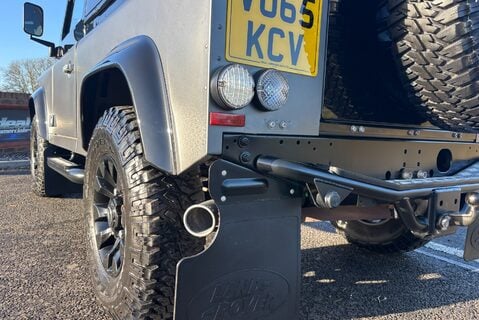 Land Rover Defender 90 TD Autobiography Station Wagon - 1/100 Made - LR Service History 26