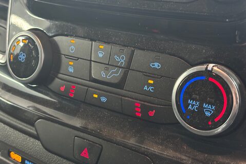 Ford Transit Custom 310 Sport 170 ps L2 Panel Van - Adaptive Cruise / 230v Invertor 16