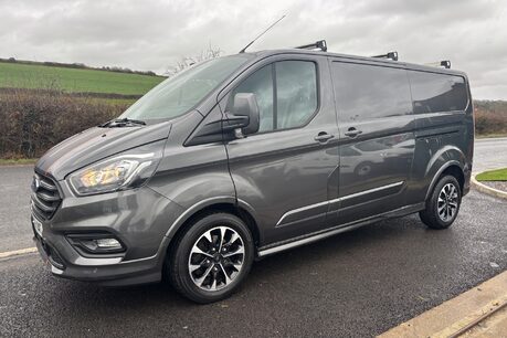 Ford Transit Custom 310 Sport 170 ps L2 Panel Van - Adaptive Cruise / 230v Invertor