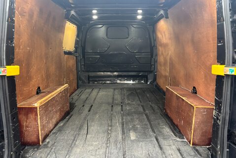 Ford Transit Custom 310 Sport 170 ps L2 Panel Van - Adaptive Cruise / 230v Invertor 13