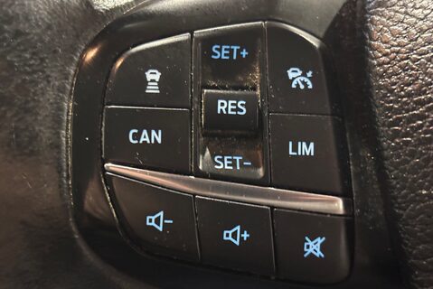 Ford Transit Custom 310 Sport 170 ps L2 Panel Van - Adaptive Cruise / 230v Invertor 19