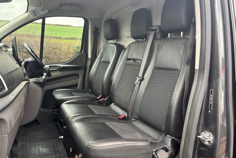 Ford Transit Custom 310 Sport 170 ps L2 Panel Van - Adaptive Cruise / 230v Invertor 14