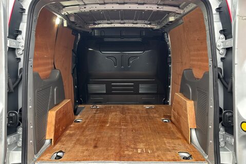 Ford Transit Connect 240 L1 Limited Panel Van - Rear Camera 13