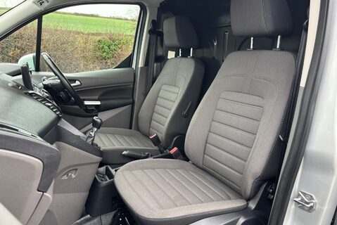 Ford Transit Connect 240 L1 Limited Panel Van - Rear Camera 15