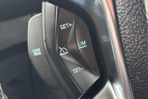 Ford Transit Connect 240 L1 Limited Panel Van - Rear Camera 31