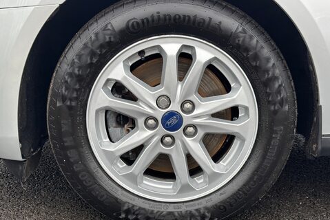 Ford Transit Connect 240 L1 Limited Panel Van - Rear Camera 28