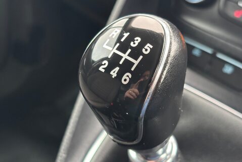 Ford Transit Connect 240 L1 Limited Panel Van - Rear Camera 33