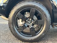 Land Rover Defender 90 D250 Hard Top 30