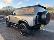 Land Rover Defender 90 D250 Hard Top 6
