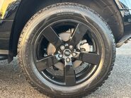 Land Rover Defender 90 D250 Hard Top 32