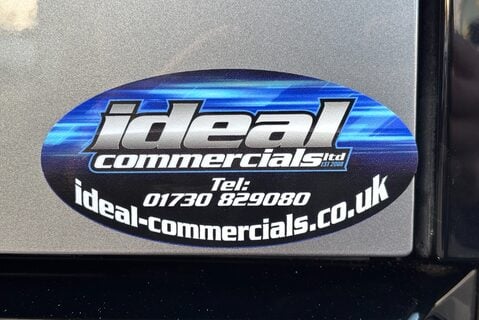 Land Rover Defender 90 D250 Hard Top 12