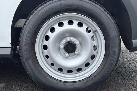 Ford Transit Connect 220 L1 Base 100 ps Double Cab in Van 30