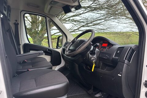 Citroen Relay 35 Heavy 160 ps L3 Dropside with Tail Lift - Air Con 15