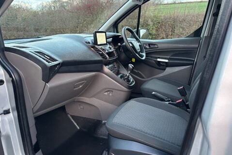 Ford Transit Connect 200 L1 Trend 100 ps Tdci Panel Van - Air Con / Sat Nav / Camera 17